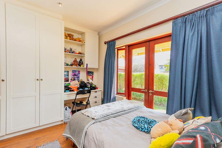 4 Bedroom Property for Sale in The Coves North West